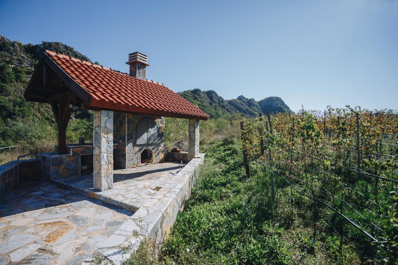 Eco Winery Lipovac Apartments Cetinje Eksteriør billede