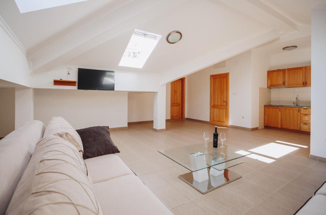 Eco Winery Lipovac Apartments Cetinje Eksteriør billede